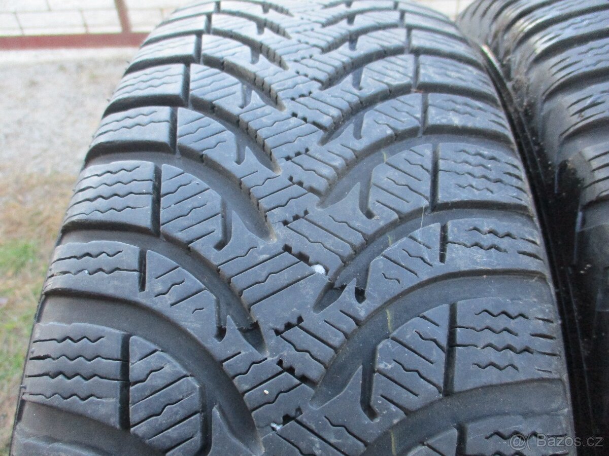 Pneu zimní 175/65 R15 2ks v Lužnice - 2