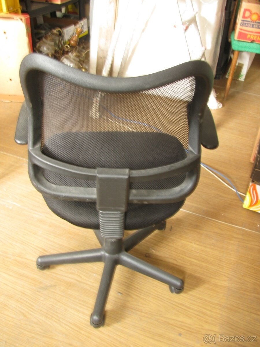 Křeslo (židle) kancelárska - 2