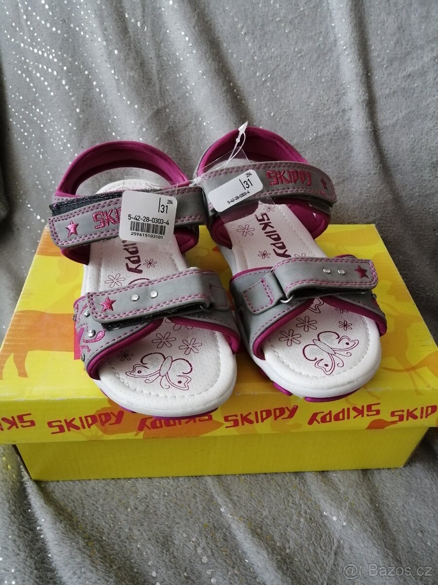 Dívčí sandály NOVÉ - 2