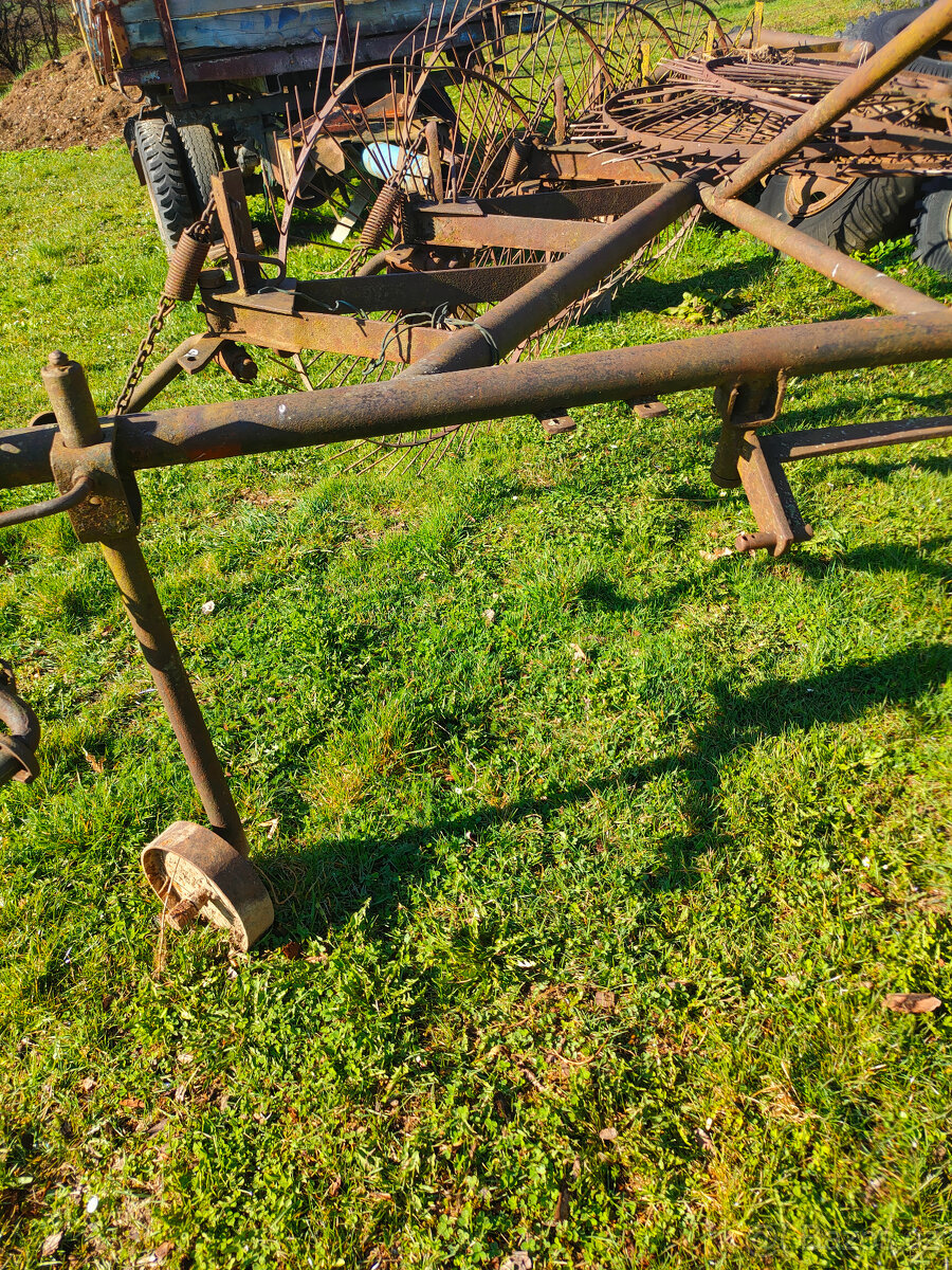 Obraceč a shrnovač sena - 2