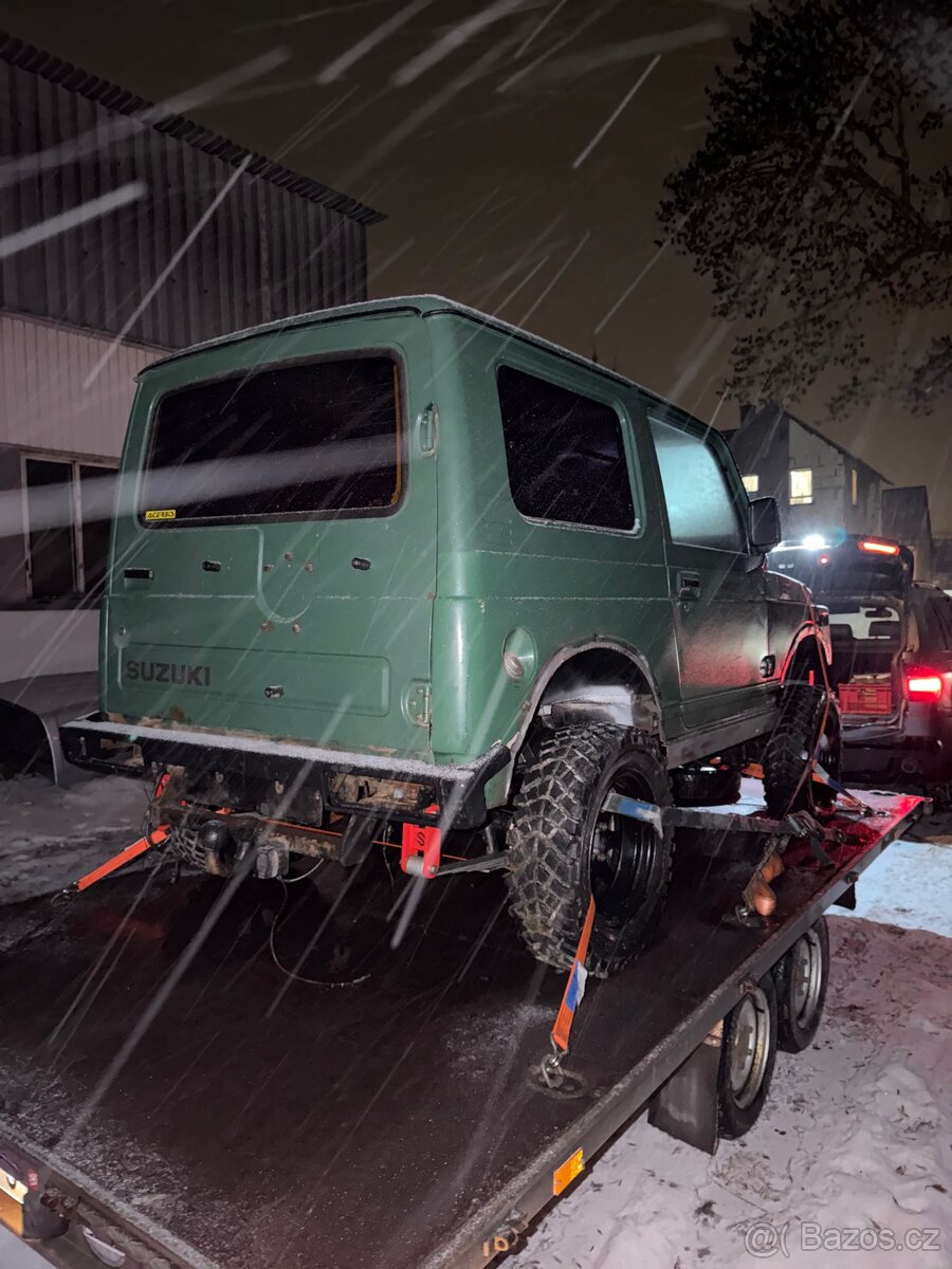 Suzuki samurai 1.3i stříkačka - 2