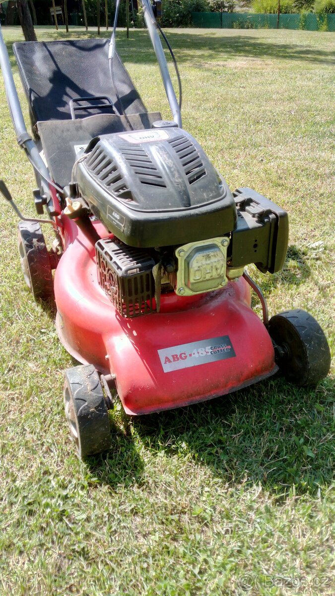 Motorová sekačka - 2