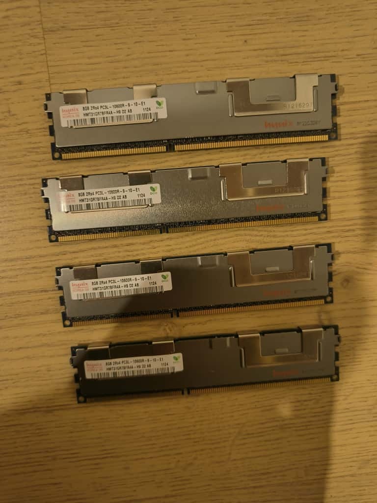 Hynix HMT31GR7BFR4A-H9 – 8GB DDR3 DIMM 4x8gb (32gb) - 2
