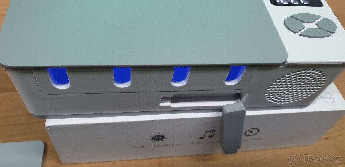UV dezinfekce na zubní kartáčky+držák+bluetooth - 2