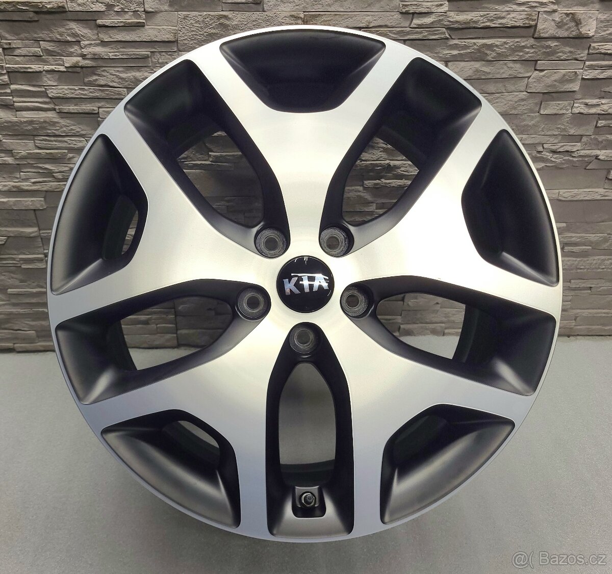 19" Originál KIA Sportage Sorento 5x114,3 - 2