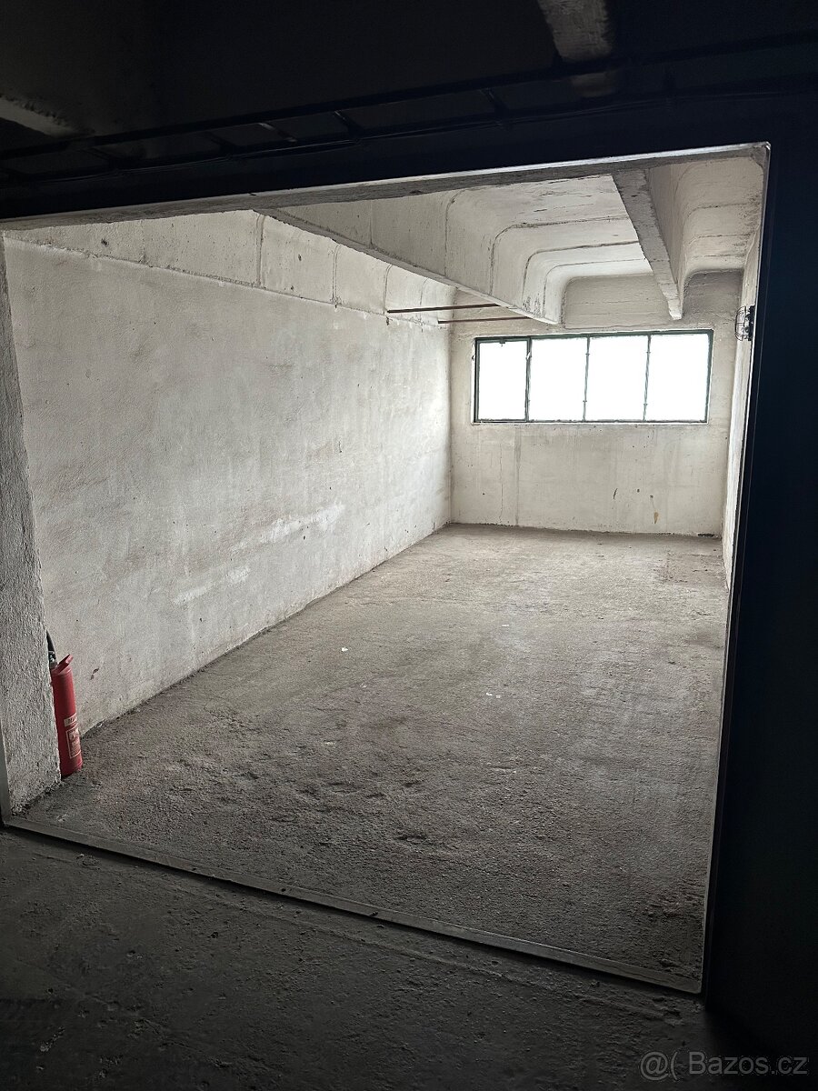 Garáž gen. Rakovčíka Přerov - 2