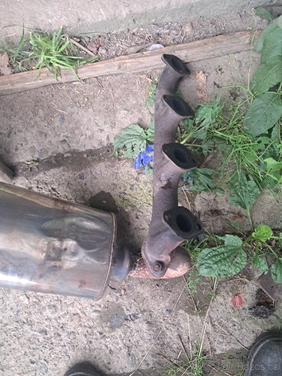 Nerezový výfuk na Zetor - 2