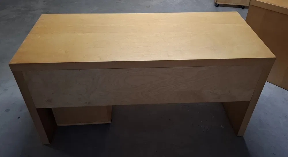 Psací stůl IKEA Jonas - 2