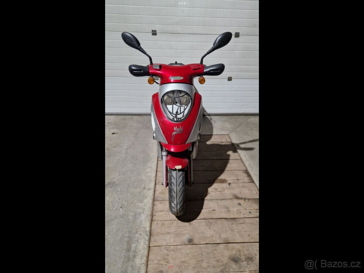 Skútr Yuki rally 50 - 2
