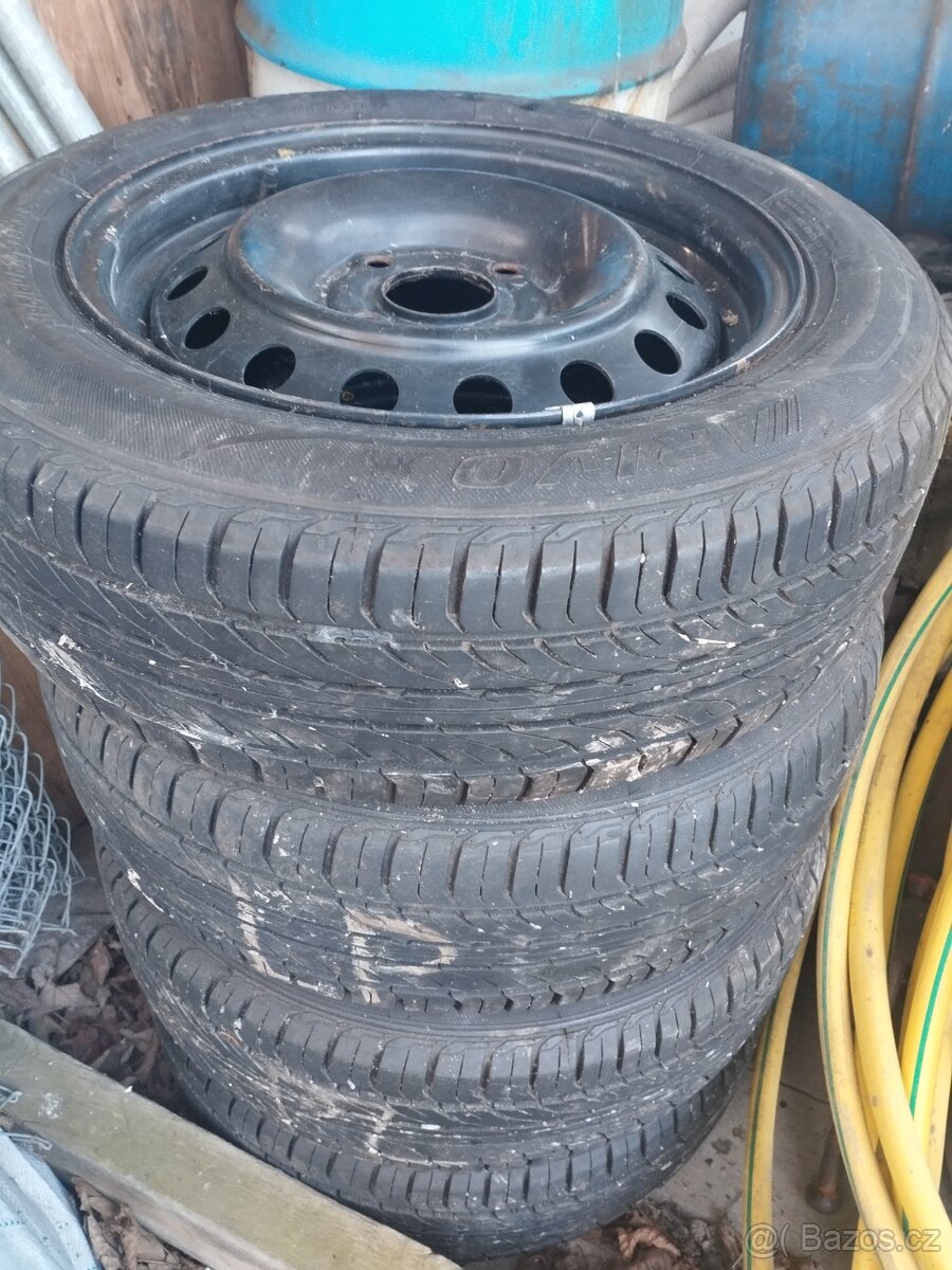 185/60 R15 M+S - 2