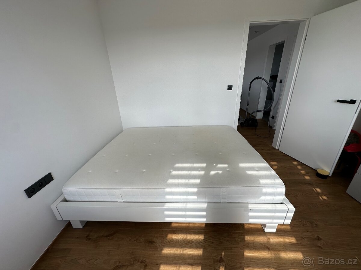 Postel s rostem 160x200 - 2