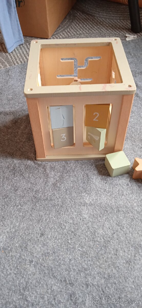 Little Dutch activity Cube, dřevěná kostka pro miminka - 2