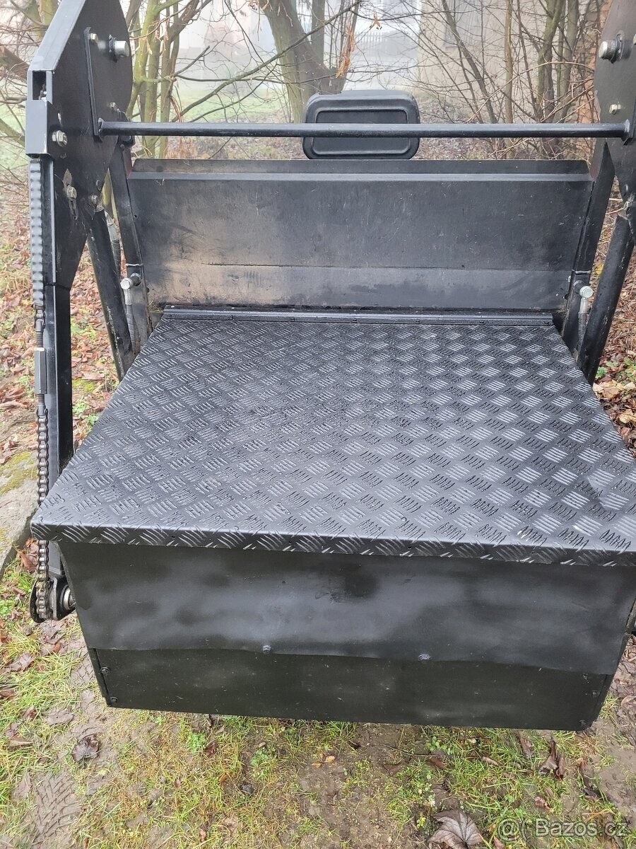 profi traktor Wisconsin W3676 - 2