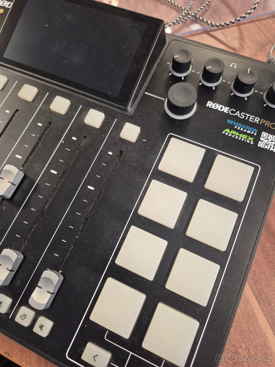 Prodám Rode Rodecaster Pro II i s mocrofonem - 2