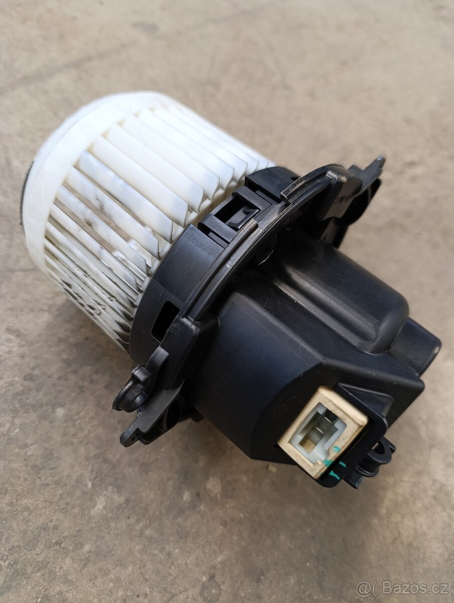 Ventilátor interiéru Renault Dacia - 2