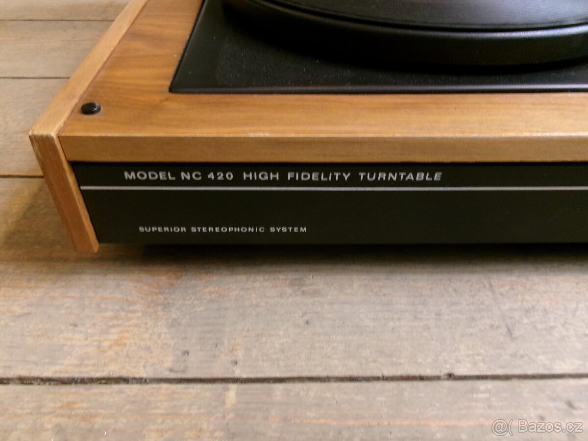 Hi Fi gramofon TESLA - NC 420 - 2