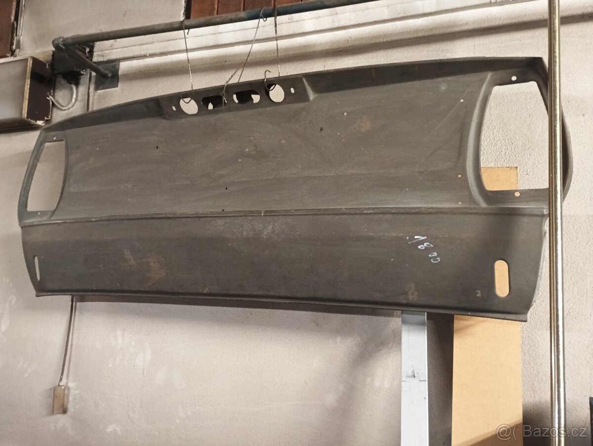 Bočnice škoda 105 a zadní čelo - 2