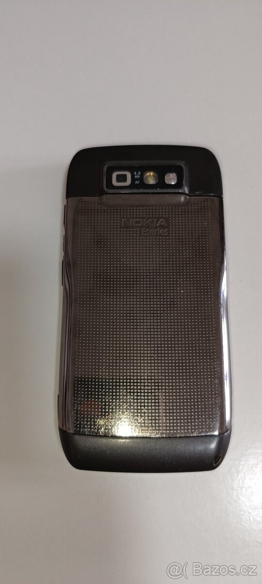 Nokia E71 - 2