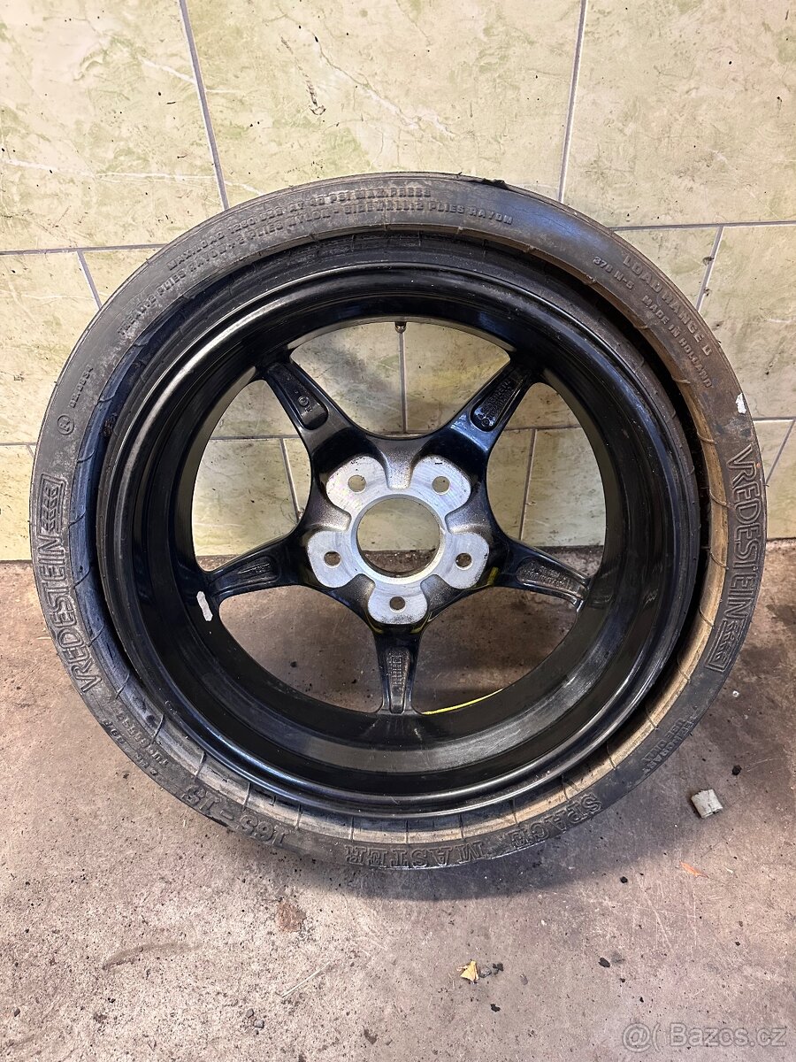 Dojezdové kolo Mercedes - 2