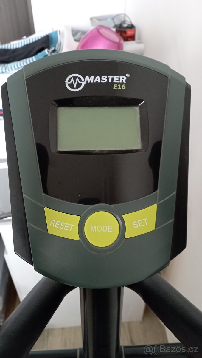 Eliptický trenažér Master E16 - 2