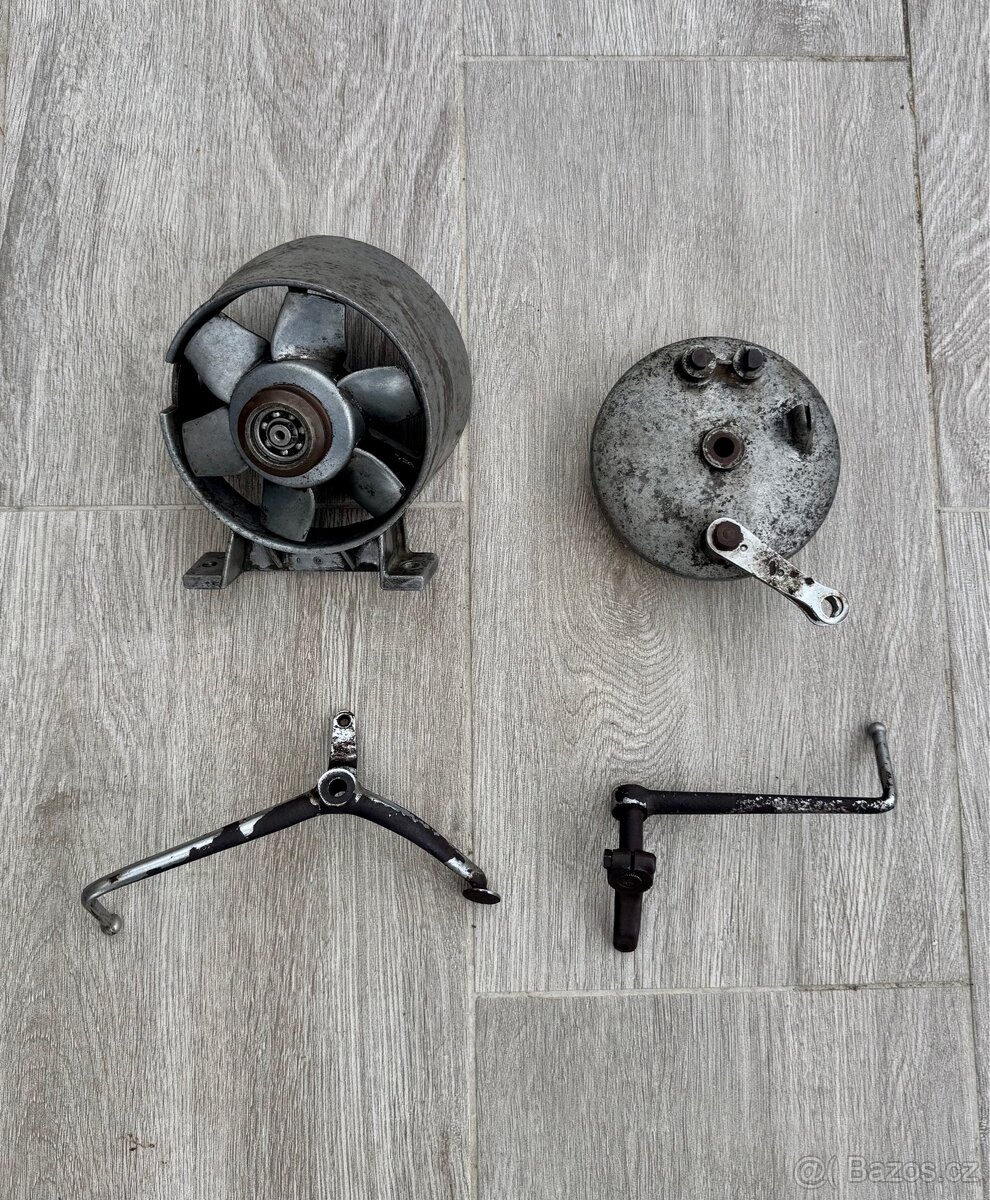 ČZ 175 skútr prase rikša - díly - 2