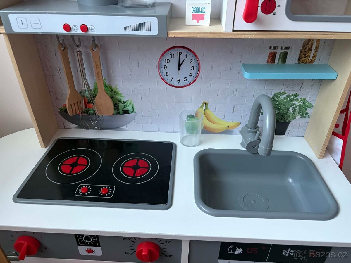 dětská dřevěná kuchyňka - 2