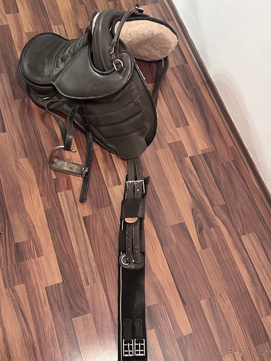 Prodam sedlo + podbrisnik - 2
