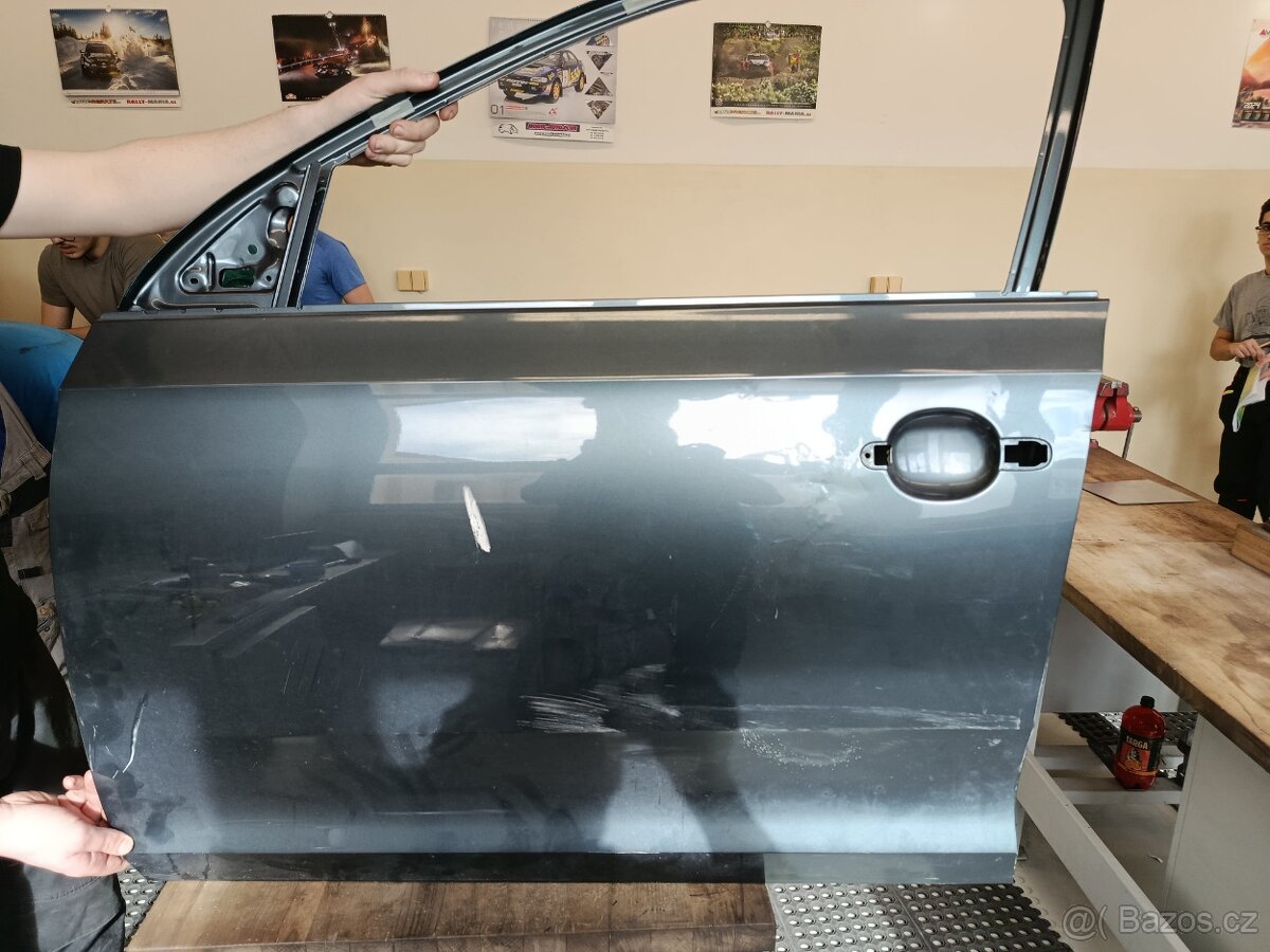 Prodám dveře škoda rapid - 2