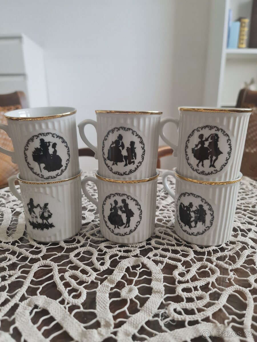 sada porcelánových hrnků - 2