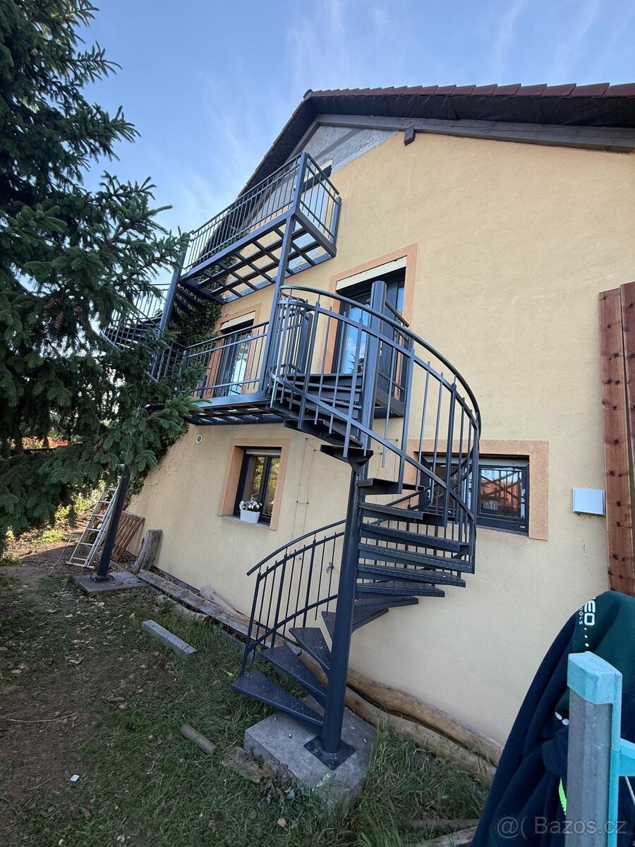 točité schodiště - 2