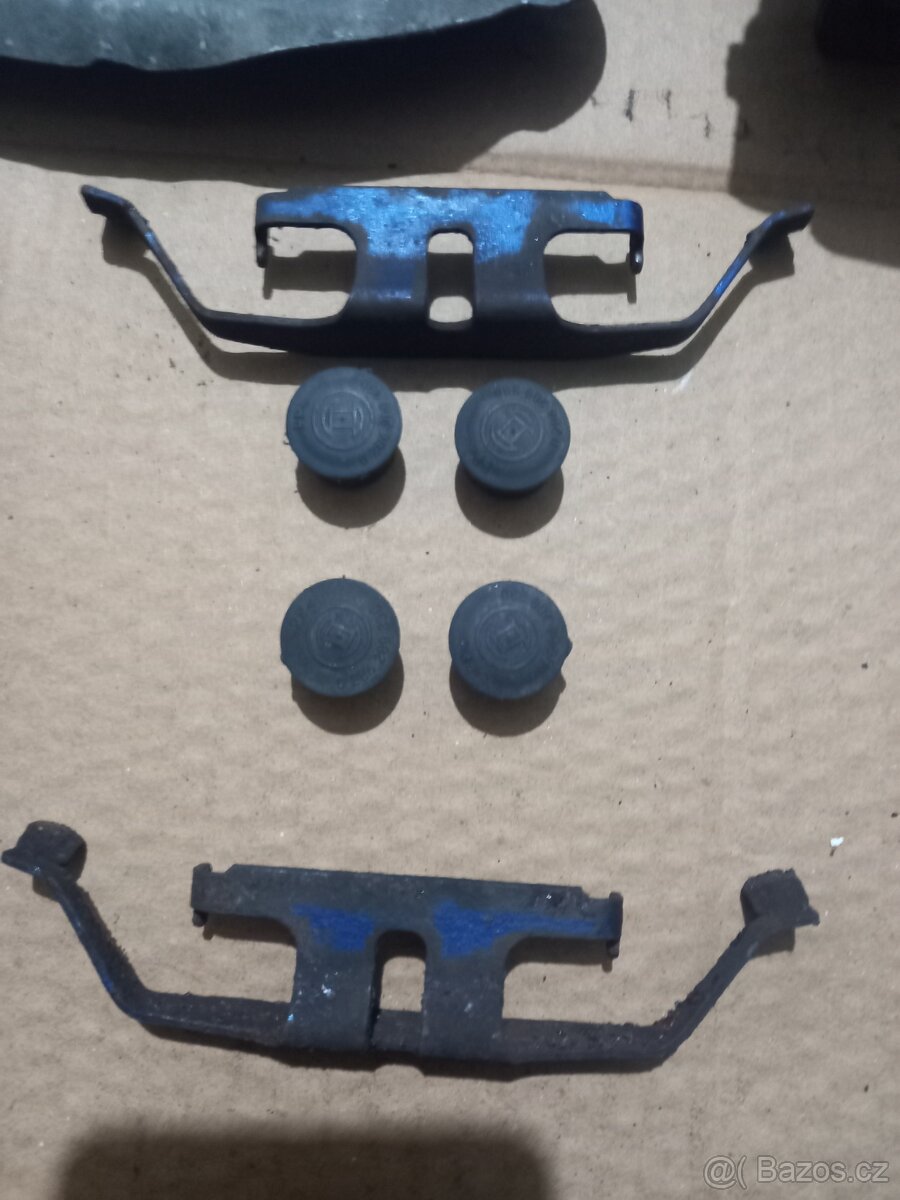 BMW F 31 PŘEDNÍ BRZDY - 2