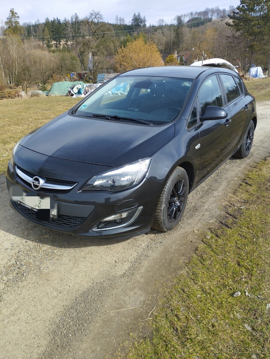 Opel Astra 1.4turbo - 2