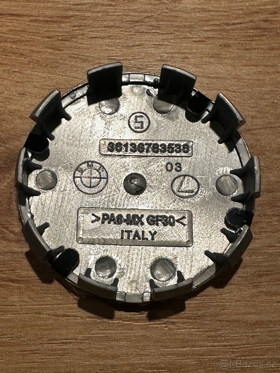 Krytky na kola BMW – 68 mm - 2