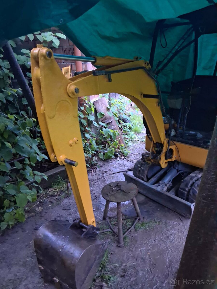 Bagr JCB 8015 - 2