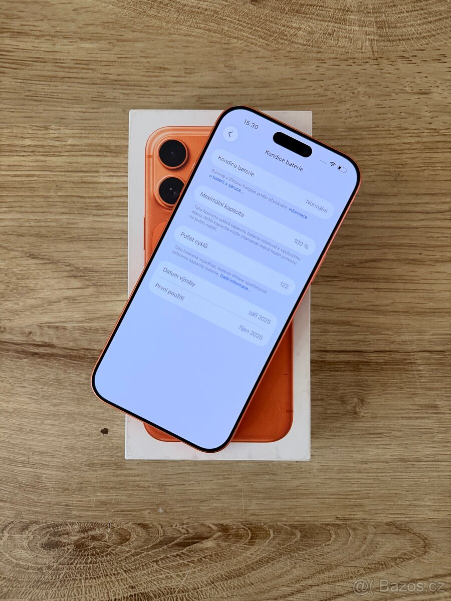 iPhone 17 Pro Max, baterie 100% - 2