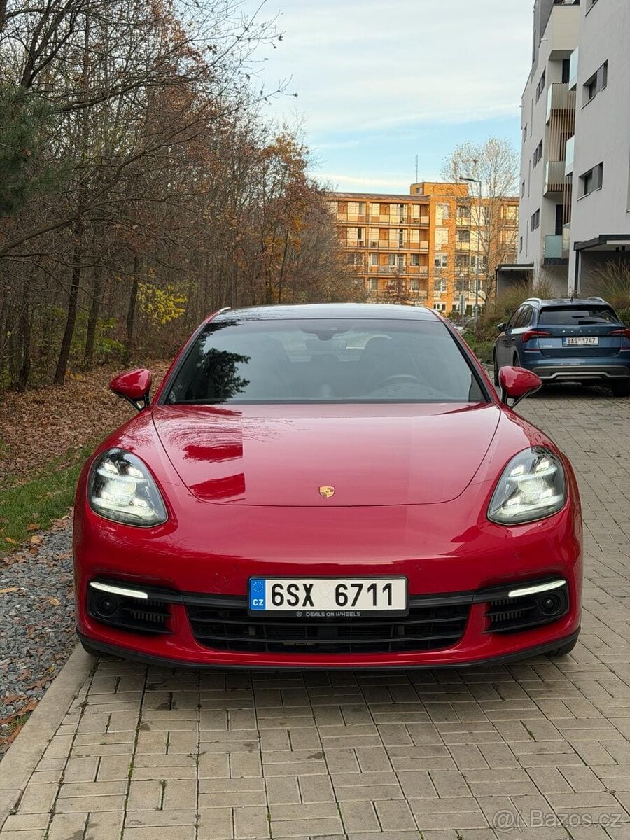 Porsche Panamera 4 E-Hybrid - 2