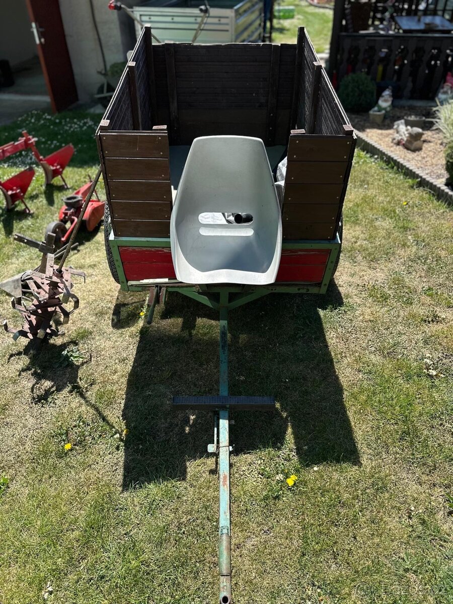 VARI - malotraktor + příslušenství - 2
