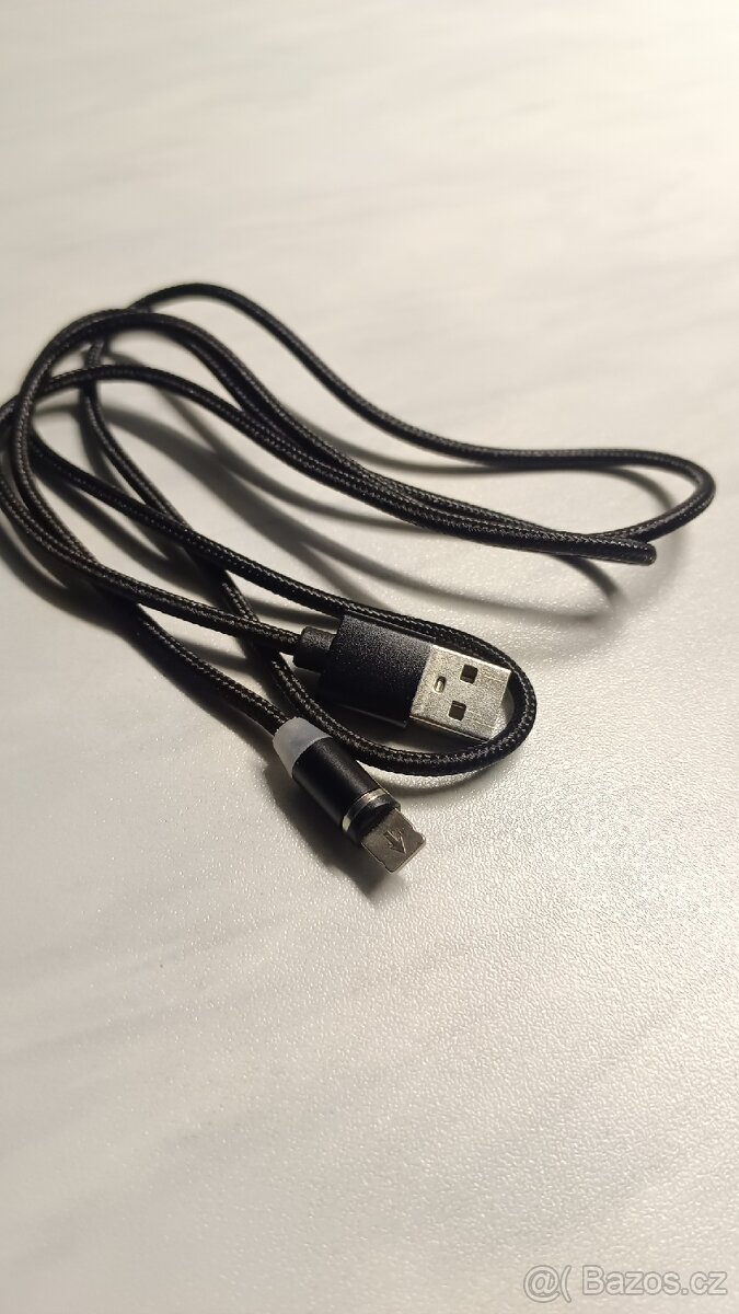 Nabíjecí lightning kabel - 2