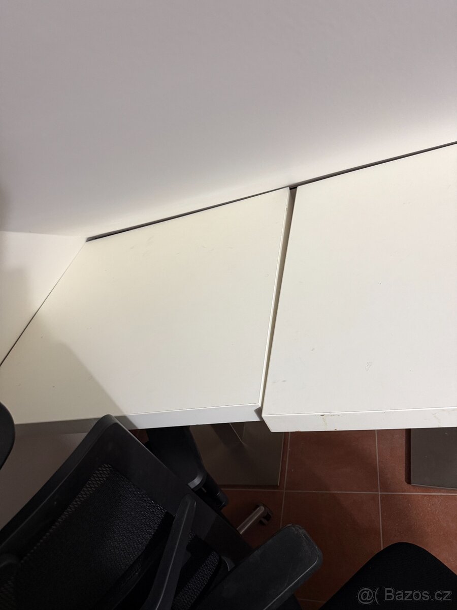 2x bílý stůl 80 x 80 x 74 - 2