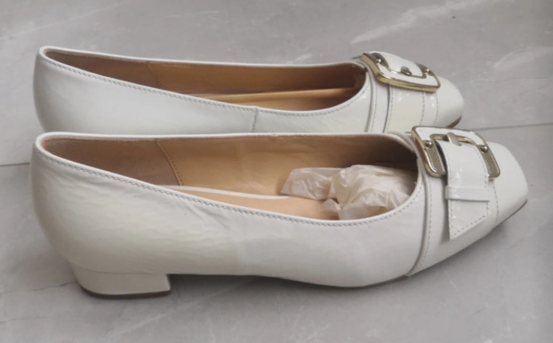 Bílé lakované baleríny, vel. 38,5 - 2