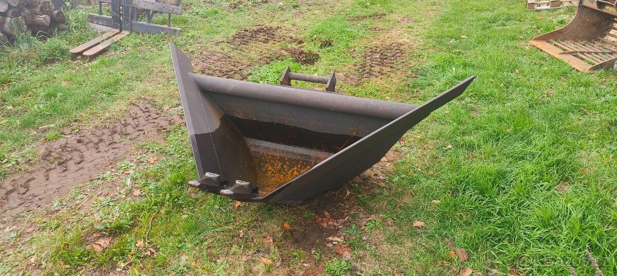 Příkopová lžíce s45 - 2