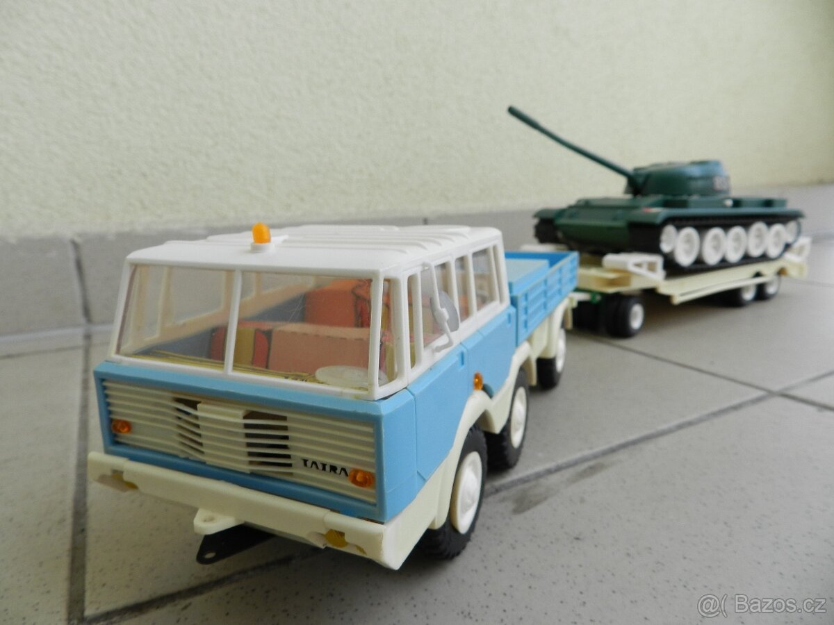 TATRA 813 PODVALNÍK P32 TANK T54 - ITES r. 1980 - ČSSR - 2