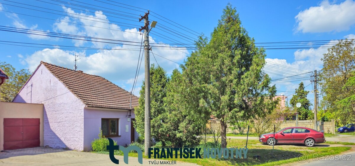 Rodinný dům 4+1 se zahradou – Loděnice, okr. Brno-venkov - 2