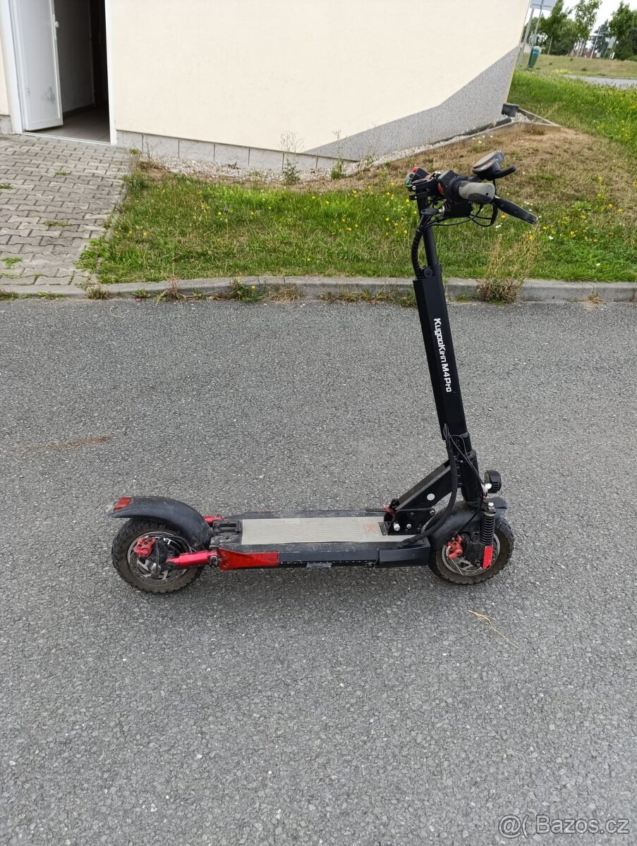 Elektrokoloběžka - nepojízdná (náhradní díly) - 2