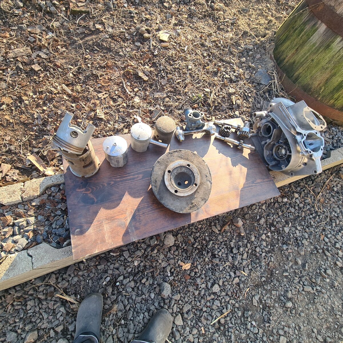 Soutěžní motor jawa EVROPAN 575 díly - jawa 350 jednoválec - 2