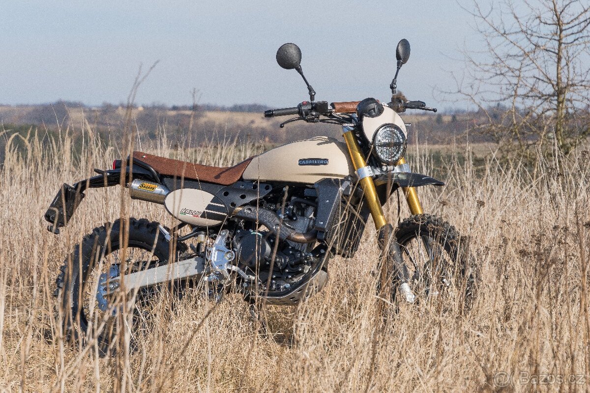 Fantic Caballero 500 MY´24 - nová + kola 18/21 - odpočet DPH - 2