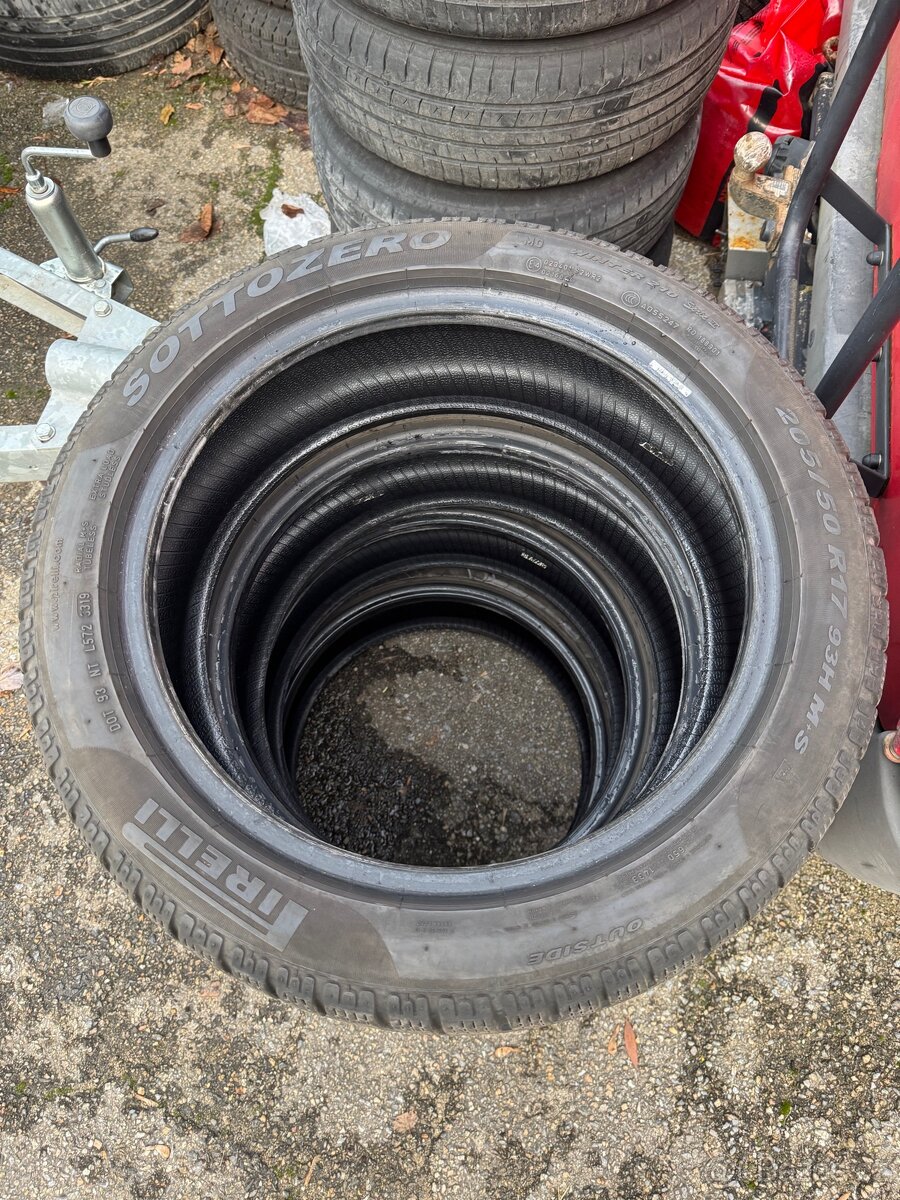 4ks 205/50/17 zimni 70% sada 2000,- - 2