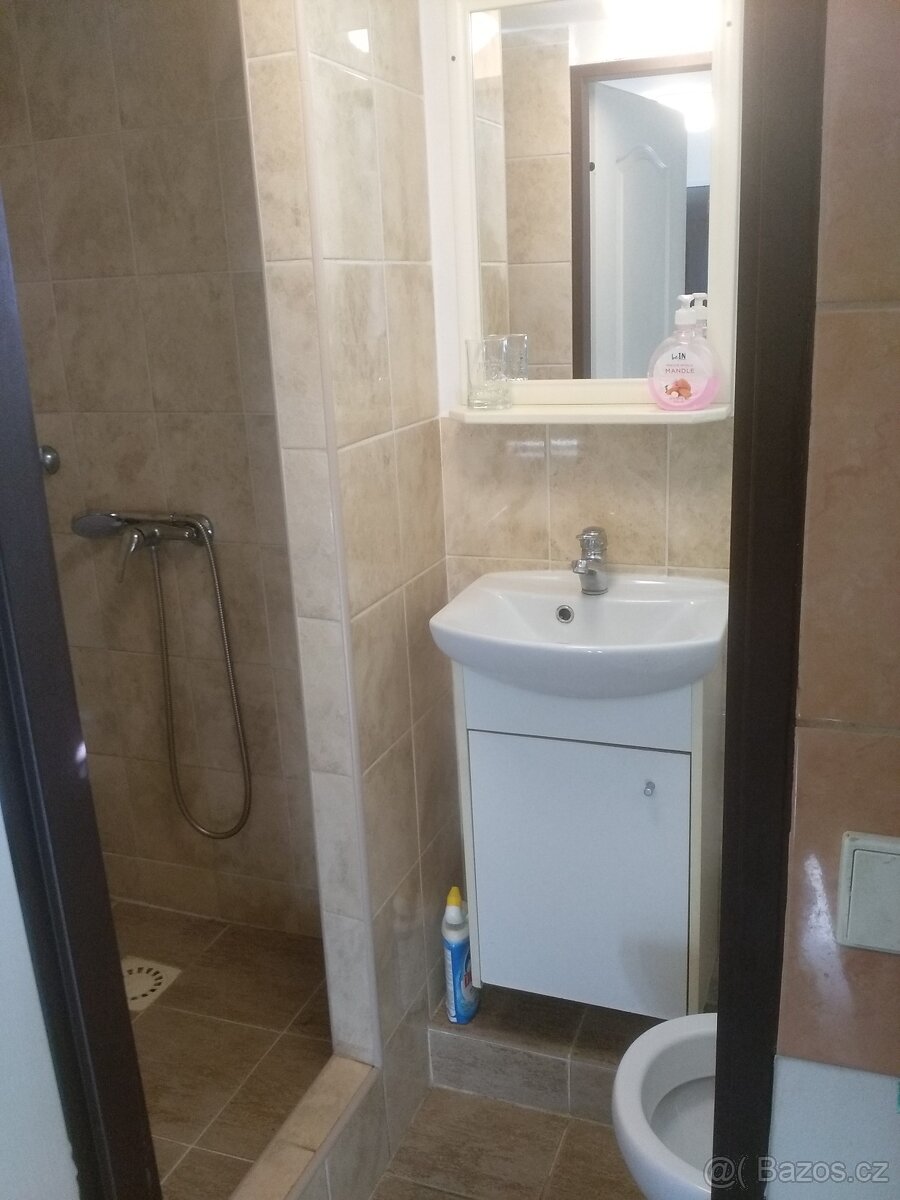 1+1 JIŽNÍ OKRAJ PRAHY - 2