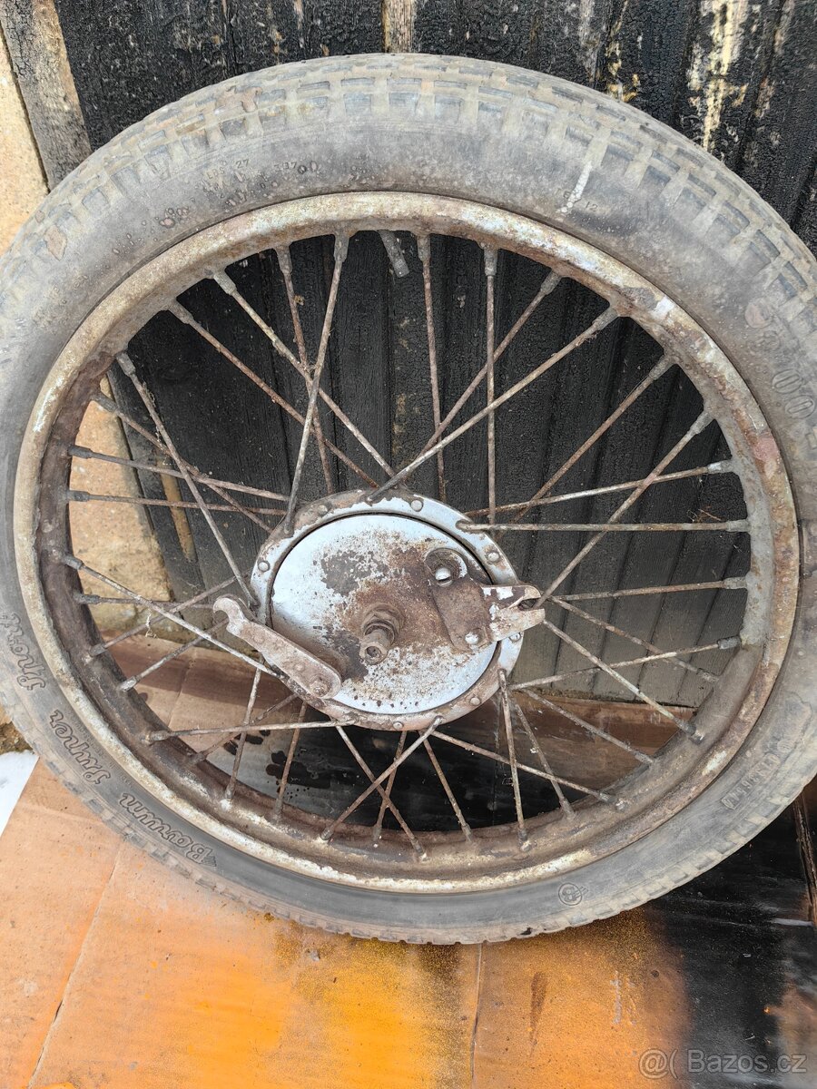 Jawa 250 speciál kola - 2