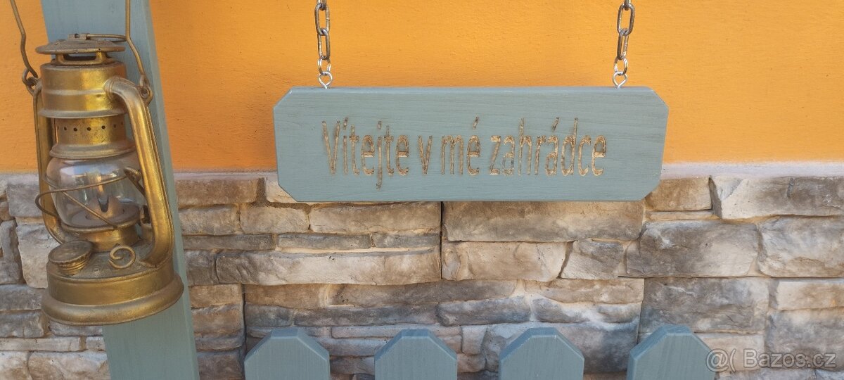 Zahradní truhlík s jmenovkou na řetízku - 2